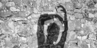 Il Cammino delle donne, domenica al “Niccolini” lo spettacolo per aiutare Artemisia