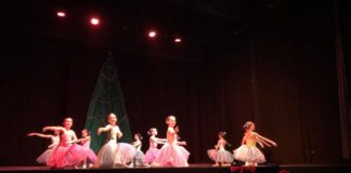 VIDEO / Dai carillon ai videogames, un assaggio dello spettacolo “Regali sotto l’albero”