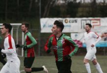 Bellini a metà secondo tempo: il Grassina sbanca Signa e insegue a un punto il Poggibonsi