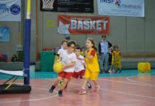 Un canestro, un po’ di bimbi e tanto divertimento: la festa di carnevale del San Casciano Basket