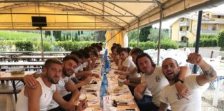 San Donato Tavarnelle, lavoro e gruppo: fatica in campo. Fuori, cena all’Mcl e festa al Caffè Italia