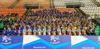 Volley: Bisonte, dopo la vittoria all’esordio la presentazione. Mandela Forum gremito