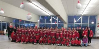 Apasi, splendida esibizione natalizia. E tanti sorrisi dalle classifiche nazionali per società