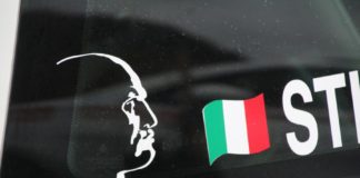 Adesivo del Duce su auto in gara al Rally della Fettunta: la condanna dei sindaci