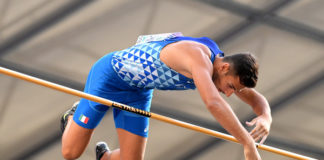 Salto con l’asta, Claudio Stecchi e il volo a 5.70: record personale, 2° italiano di sempre indoor