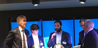 Salvarono una vita durante una partita, allenatore e calciatore del Cobra Kai premiati dalla LND
