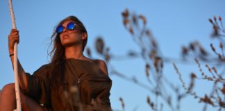 Occhiali da sole: un accessorio indispensabile e di tendenza