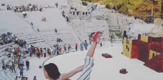 FOTO / E’ estate. E le atlete del Gabbiano mostrano la ginnastica ritmica… in vacanza