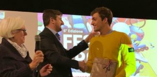 FOTO / La comunità sancascianese ha premiato uno dei suoi “figli”: Filippo Megli