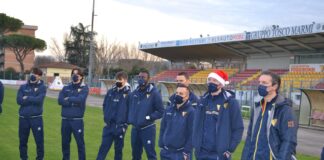 Poggibonsi, ritorno sul campo per il saluto natalizio allo Stefano Lotti