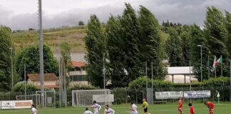 La sforbiciata di Baccini al 95′ tiene in vita il Grassina: la sfida-salvezza con lo Scandicci finisce 1-1