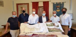 Donato al sindaco Sottani uno studio di fattibilità per realizzare un Centro del tennis a Greve in Chianti