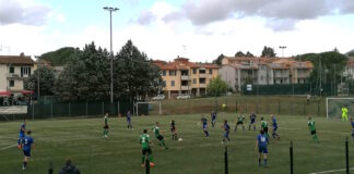 Il derby va al Cerbaia. 1-0 Ghelli su rigore, il Chianti Nord finisce in 9, tensione nel finale: è già clima campionato