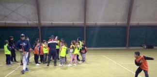 Con il Chianti Baseball puoi provare (gratis) il meraviglioso gioco del “batti e corri”: ecco come (e dove)