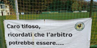 Il Castellina in Chianti premiato dalla Lega Nazionale Dilettanti in nome del fair-play (e di uno striscione al campo sportivo)