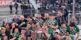 Coppa Italia di Eccellenza, dopo 26 anni la Fortis Juventus solleva al cielo il trofeo. Cenaia battuto ai rigori