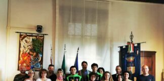 Premiazione di quattro giovani imprunetini per meriti sportivi: emozioni in consiglio comunale