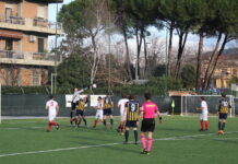 Dubbi tra gol e autogol, filmati sul cellulare e contestazioni. Altro che Var, la polemica è il sale del nostro calcio