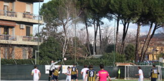 Dubbi tra gol e autogol, filmati sul cellulare e contestazioni. Altro che Var, la polemica è il sale del nostro calcio