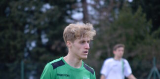 Maravigli e Salvadori la rimettono in piedi nel finale: 2-1 Sambuca (in nove) a Santa Maria. Play-off adesso a un passo