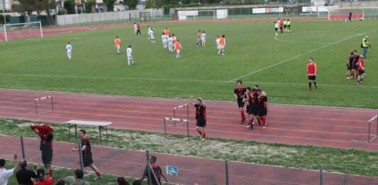 la festa rossonera al fischio finale