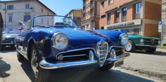 “Un giorno con il Mito”: il grande raduno delle Alfa Romeo nel Chianti fiorentino