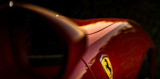 Ferrari Cavalcade, stamani a Mercatale i bolidi del Cavallino rampante in piazza