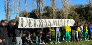 Quello striscione dei giovani tifosi della Sancascianese che non doveva esserci