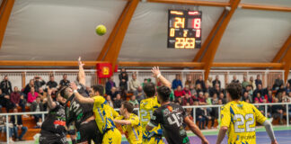 Ritorno… a casa con vittoria: la Pallamano Tavarnelle festeggia in campo e fuori, 27-22 su Modena