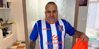 Presentazione con… “testimonial” per le nuove maglie e il nuovo sponsor della Libertas Barberino Tavarnelle