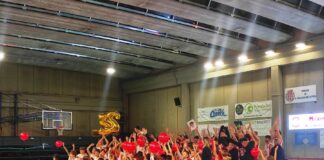 San Casciano Basket, super presentazione delle squadre 2024-25: applausi e sorrisi per il “mondo biancorosso”