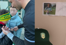 Meraviglia Sancascianese: quando il portiere della prima squadra fa l’autografo al bambino della scuola calcio