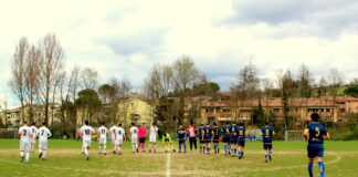 Grevigiana-Dinamo, in un quarto d’ora due gol e due infortuni gravi. Si aspetta l’ambulanza, l’arbitro sospende il match (sull’1-1)