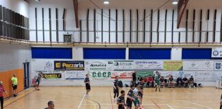 La Pallamano Tavarnelle gioca alla grande in casa della capolista ma non basta: Monteprandone recupera e vince 34-31