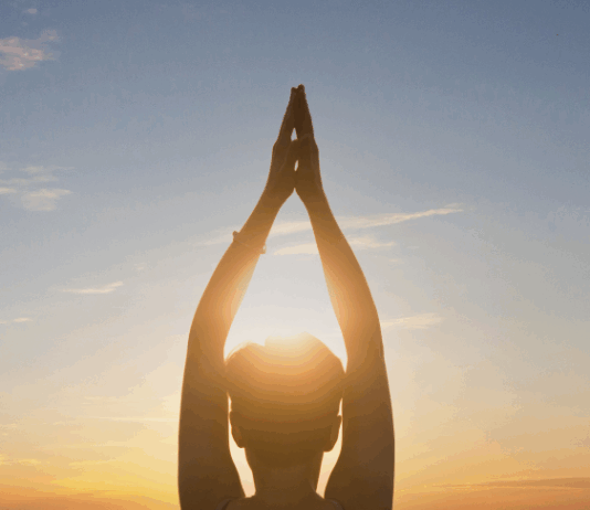 Giornata mondiale dello yoga: al parco urbano di Grassina 108 saluti al sole
