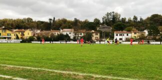Anticipo del sabato, 0-0 nel derby fra Ginestra Fiorentina e Cerbaia. Con Sacconi alla prima in panchina dopo il ritorno