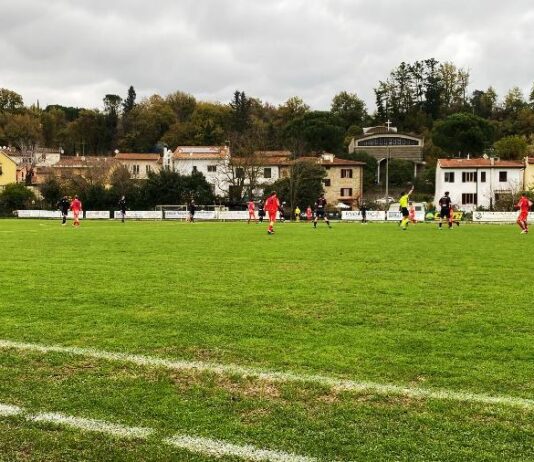 Anticipo del sabato, 0-0 nel derby fra Ginestra Fiorentina e Cerbaia. Con Sacconi alla prima in panchina dopo il ritorno