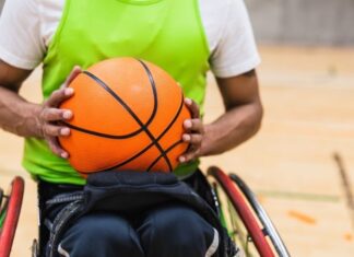 basket sedia a rotelle