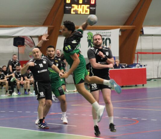 Serie B, Pallamano Tavarnelle: vittoria in scioltezza su La Spezia (36-22) e secondo posto solitario