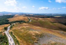 NOVA Eroica compie 10 anni: questo weekend, a Buonconvento, torna il grande evento gravel