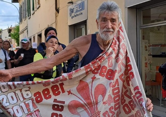“100 km del Passatore”, Giani premierà il recordman di presenze alla super-maratona (che è grassinese)