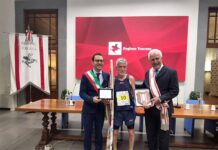 “100 km del Passatore”, una targa e il Crest della Regione al grassinese Marco Gelli