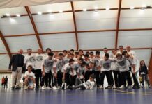 FOTO / Pallamano Tavarnelle, l’Under 16 campione regionale riceve l’abbraccio dei tifosi
