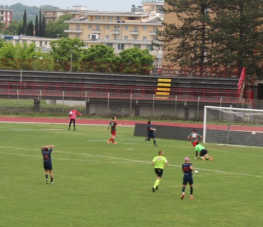La freddezza di Menga e Dini, il doppio miracolo di Bartoli: il Grassina merita il 2-0 su una Sansovino troppo attendista