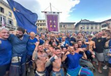 Calcio Storico Fiorentino: un sancascianese doc (Leonardo Fusi) in trionfo con gli Azzurri