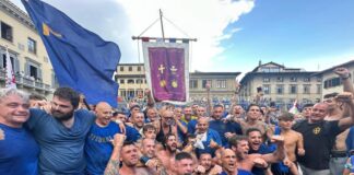 Calcio Storico Fiorentino: un sancascianese doc (Leonardo Fusi) in trionfo con gli Azzurri