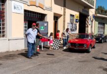 FOTO / “Un giorno con il mito”, le foto della carovana di Alfa Romeo in passaggio dal Chianti
