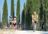 I numeri de L’Eroica 2026: quasi 9.000 iscritti, il 41,8% dall’estero. Oltre 1.000 donne in bicicletta