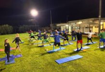Lezioni di… yoga per i ragazzi della squadra amatoriale di calcio a Montefiridolfi